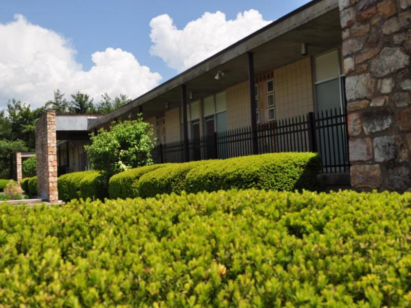 Luray Caverns Motel Exterior