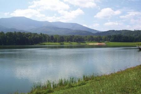 Lake Arrowhead is in Luray and Page County