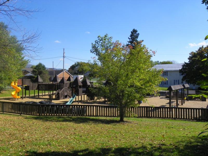 WigWam Village Playground and Tennis Town of Shenandoah