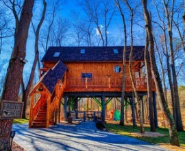 Eagle's Nest Cabin
